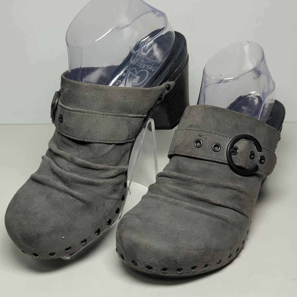 Dansko Nadine Studded slip-on clog mules women's size 8.5-9 EU 39